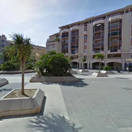 Port , 2br, 6 Guests, Walk To And Old Town Apartamento