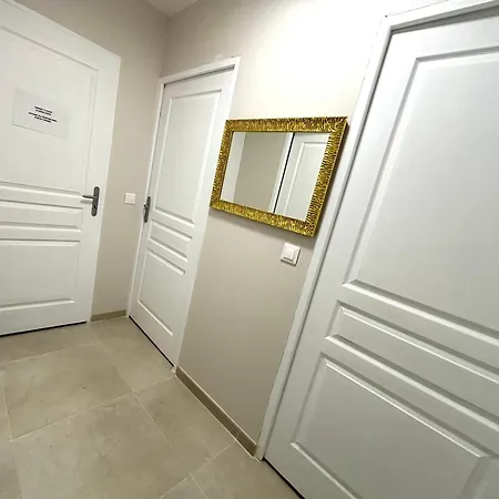 Port , 2br, 6 Guests, Walk To And Old Town Apartamento