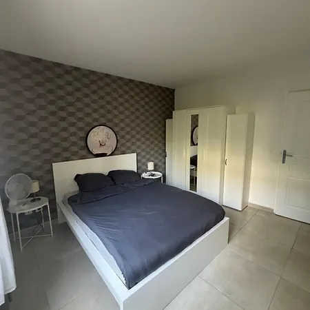 Port , 2br, 6 Guests, Walk To And Old Town